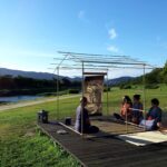 夏の朝日を浴びて鴨川茶会　2015年8月　京都