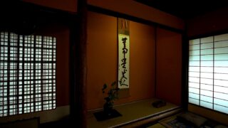 479315_318549378202412_2852120