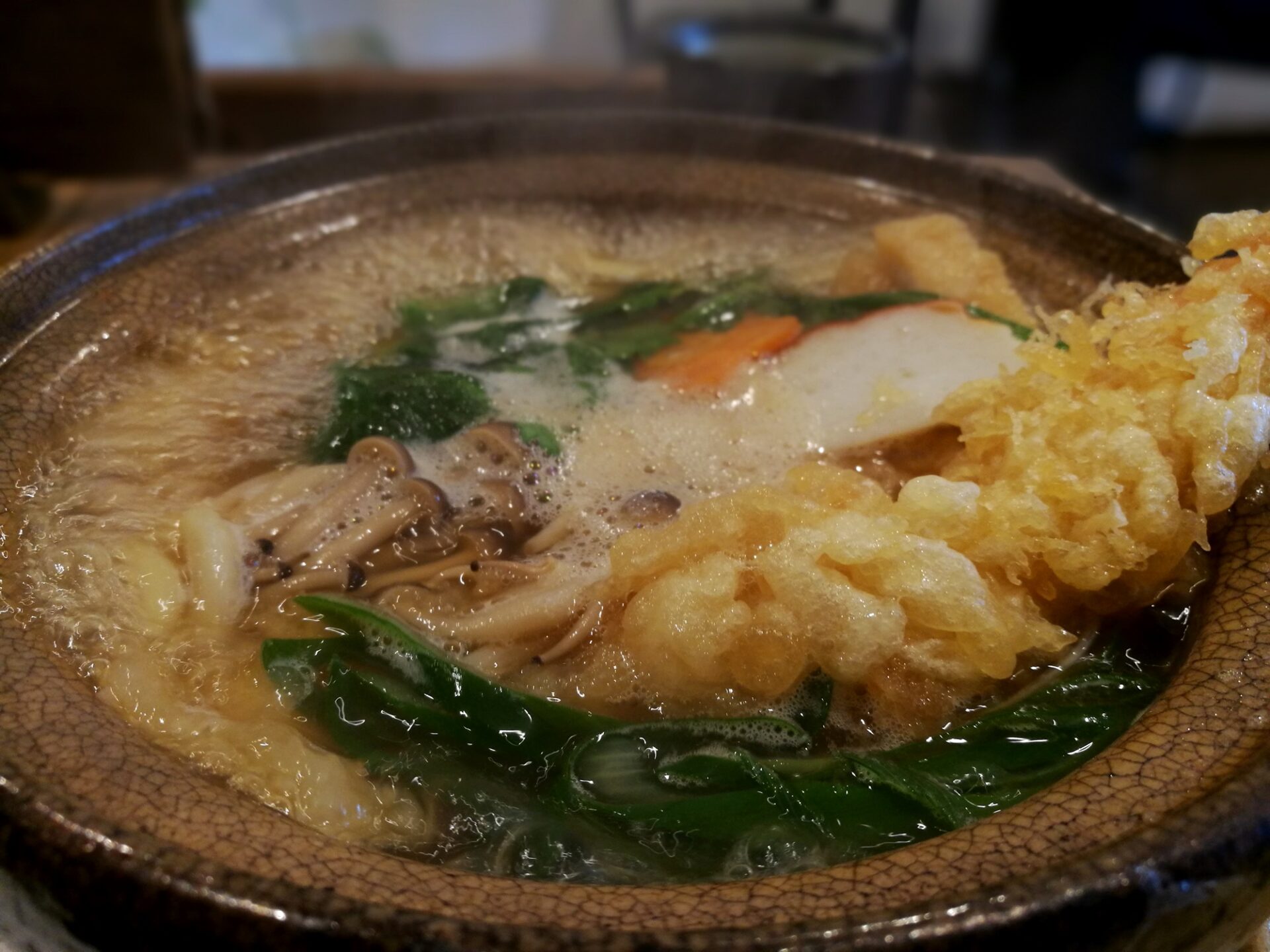 鍋焼きうどん　あおい