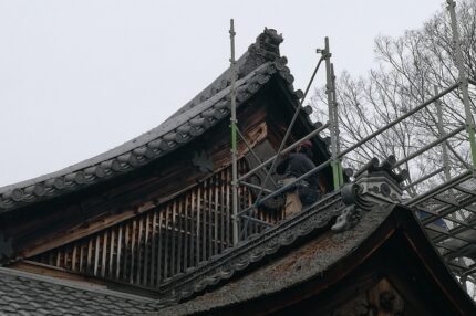 懸魚の取り付け