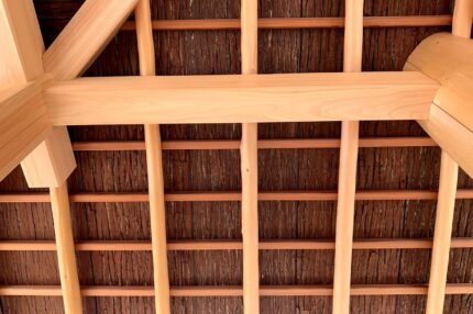 京都嵐山　西光院　山門新築工事　軒天杉皮