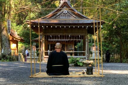 貴船神社奥宮茶会　竹の茶室帰庵