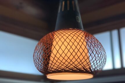 改修現場の古い照明器具