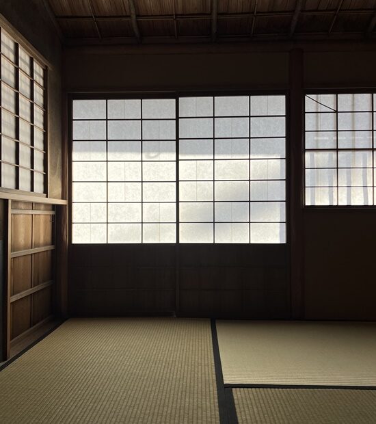 京都神楽岡茶室の障子窓、貴人口